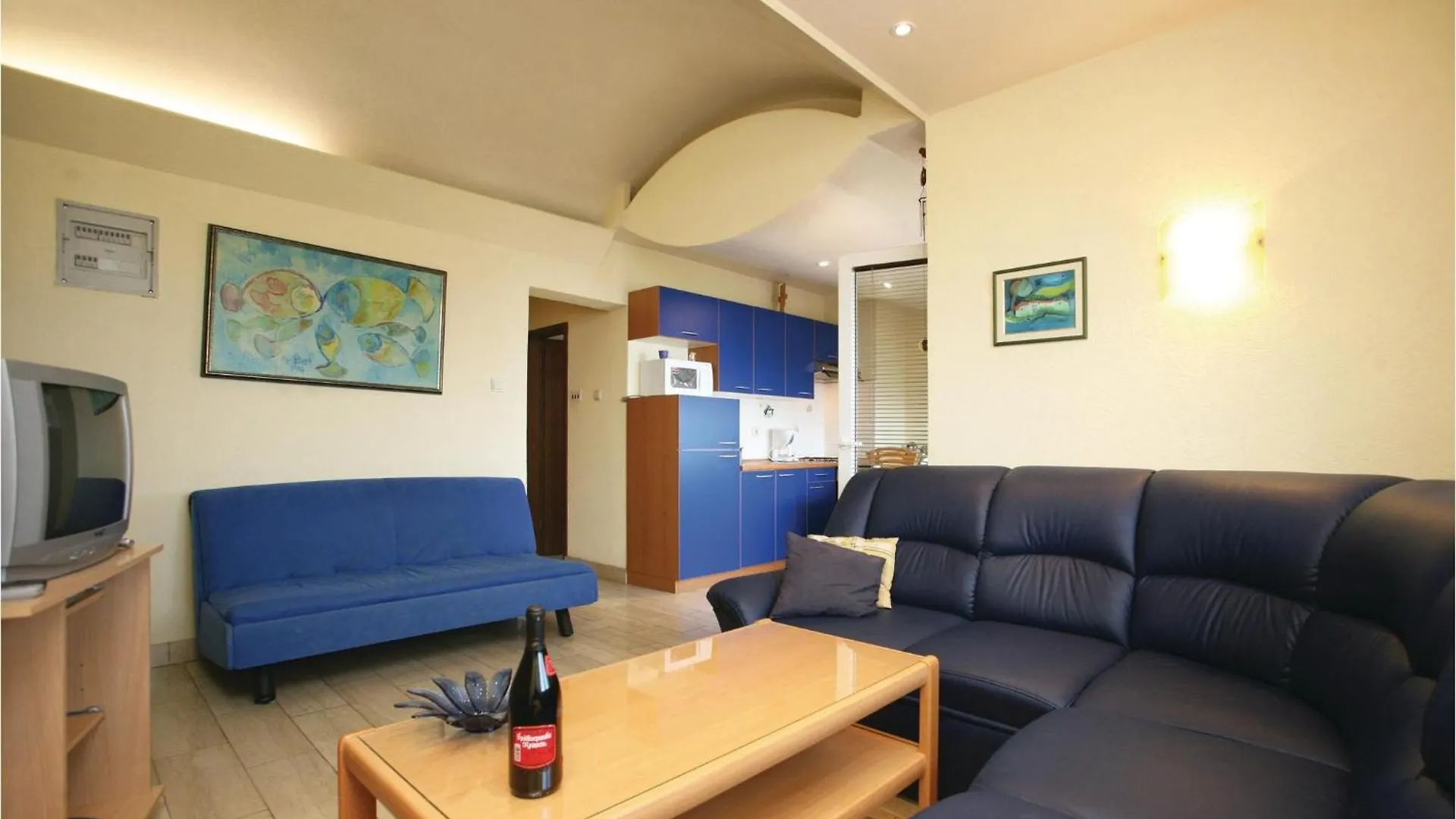 2 Bedroom Lovely Apartment In Labin ラヴニ